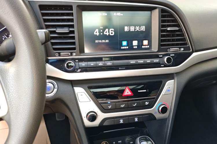 Used Hyundai Elantra (6th Generation / Lingdong) 2016 1.6L Automatic ZhiXuan – Elite Version Audio And AC Panel
