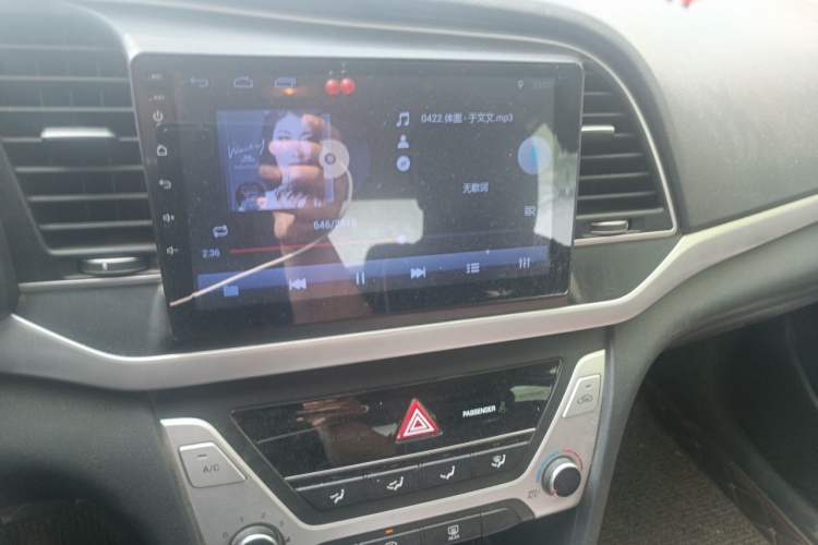 Used Hyundai Elantra (6th Generation / Lingdong) 2016 1.6L Manual ZhiXuan·Youth Edition Audio And AC Panel