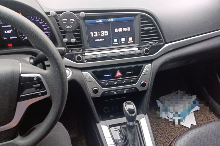 Used Hyundai Elantra (6th Generation / Lingdong) 2016 1.6L Automatic ZhiXuan – Elite Version Audio And AC Panel