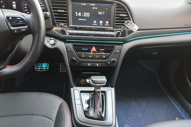 Used Hyundai Elantra (6th Generation / Lingdong) 2016 1.4T Dual-Clutch Xuan Dong·Elite Version Audio And AC Panel