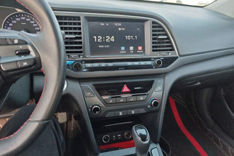 Used Hyundai Elantra (6th Generation / Lingdong) 2016 1.4T Dual-Clutch Xuan Dong · Dynamic Version Audio And AC Panel