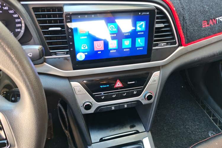 Used Hyundai Elantra (6th Generation / Lingdong) 2016 1.6L Manual ZhiXuan·Youth Edition Audio And AC Panel