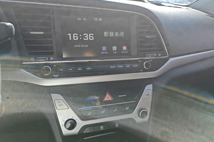 Used Hyundai Elantra (6th Generation / Lingdong) 2016 1.6L Automatic ZhiXuan – Elite Version Audio And AC Panel