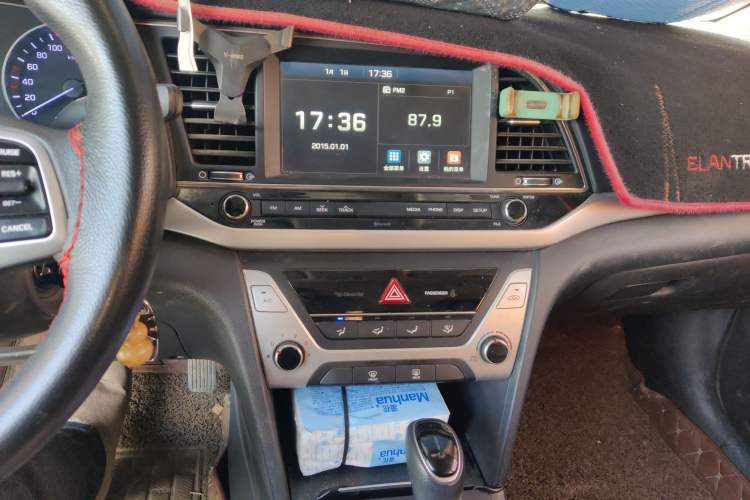 Used Hyundai Elantra (6th Generation / Lingdong) 2016 1.6L Automatic ZhiXuan – Elite Version Audio And AC Panel