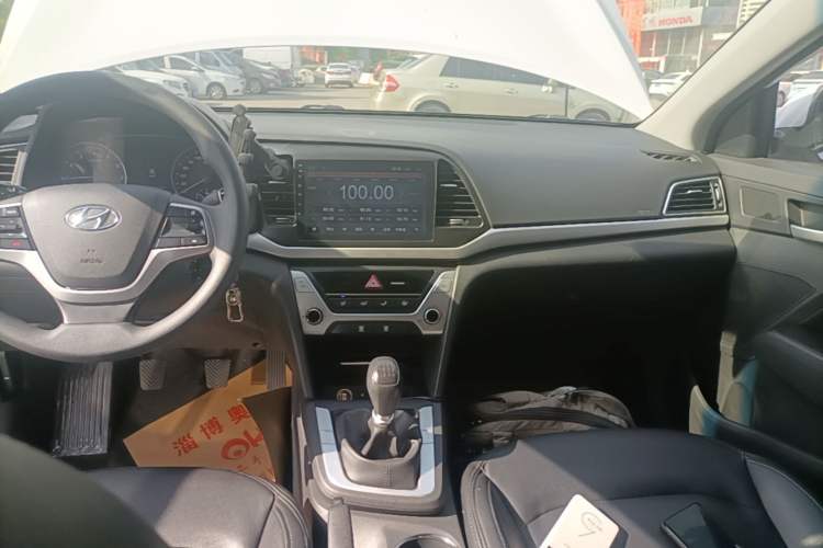 Used Hyundai Elantra (6th Generation / Lingdong) 2016 1.6L Manual ZhiXuan · Dynamic Model Audio And AC Panel