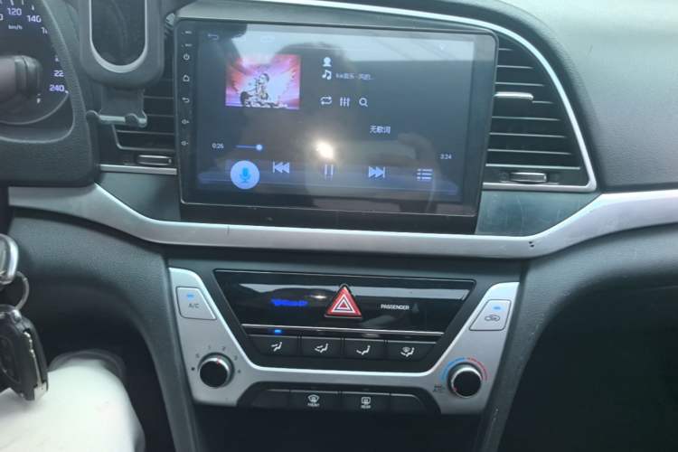 Used Hyundai Elantra (6th Generation / Lingdong) 2016 1.6L Manual ZhiXuan · Dynamic Model Audio And AC Panel