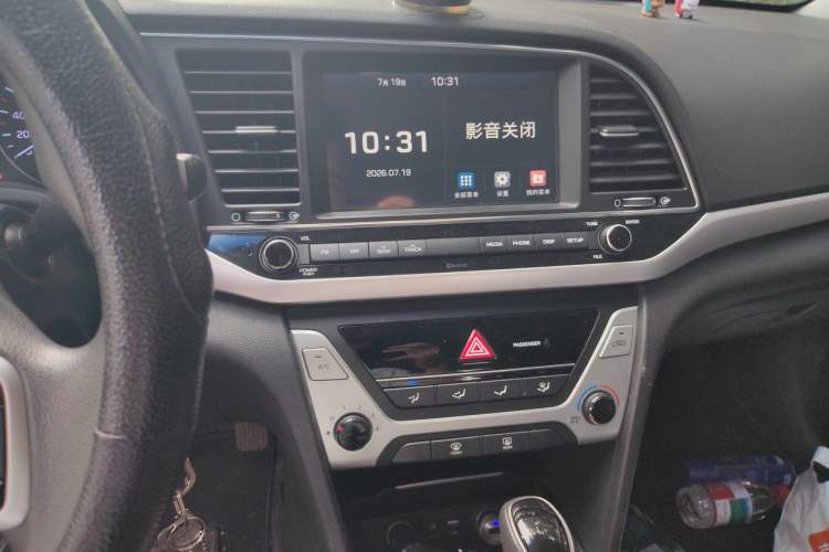 Used Hyundai Elantra (6th Generation / Lingdong) 2016 1.6L Automatic ZhiXuan – Elite Version Audio And AC Panel