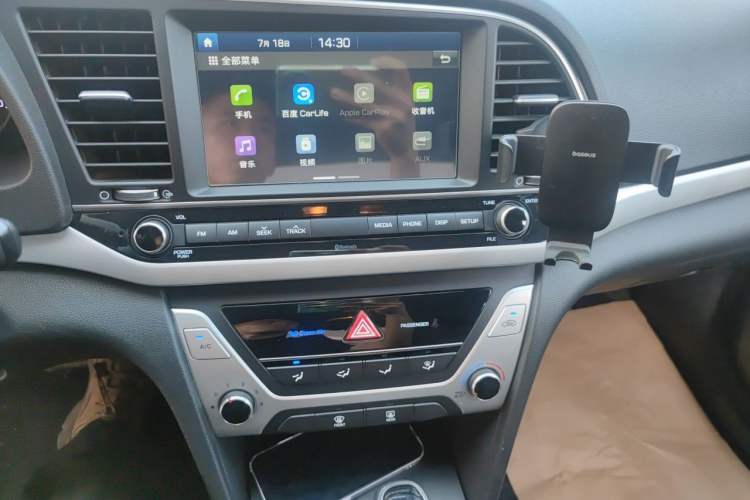 Used Hyundai Elantra (6th Generation / Lingdong) 2016 1.6L Automatic ZhiXuan – Elite Version Audio And AC Panel