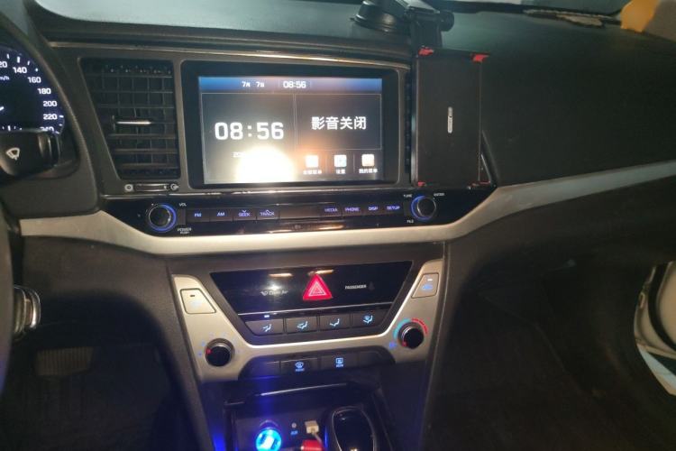 Used Hyundai Elantra (6th Generation / Lingdong) 2016 1.6L Automatic ZhiXuan – Elite Version Audio And AC Panel