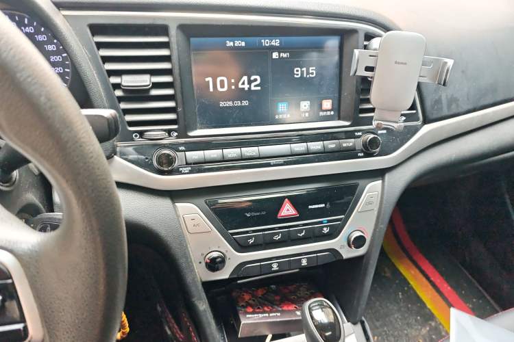 Used Hyundai Elantra (6th Generation / Lingdong) 2016 1.6L Automatic ZhiXuan – Elite Version Audio And AC Panel