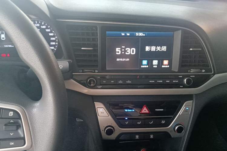 Used Hyundai Elantra (6th Generation / Lingdong) 2016 1.6L Automatic ZhiXuan – Elite Version Audio And AC Panel