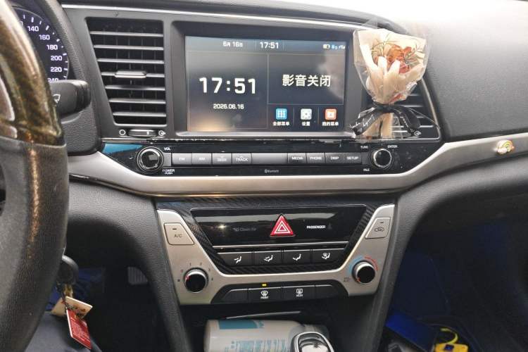 Used Hyundai Elantra (6th Generation / Lingdong) 2016 1.6L Automatic ZhiXuan – Elite Version Audio And AC Panel