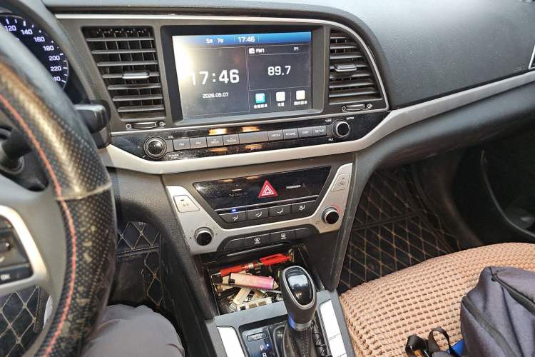 Used Hyundai Elantra (6th Generation / Lingdong) 2016 1.6L Automatic ZhiXuan – Elite Version Audio And AC Panel