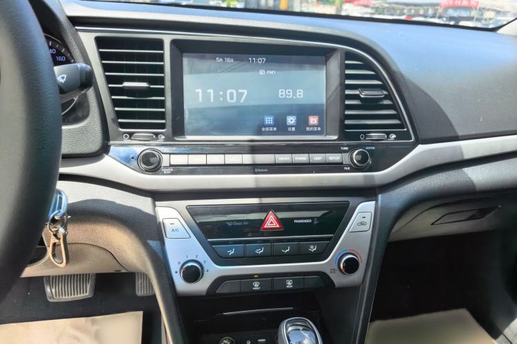 Used Hyundai Elantra (6th Generation / Lingdong) 2016 1.6L Automatic ZhiXuan – Elite Version Audio And AC Panel