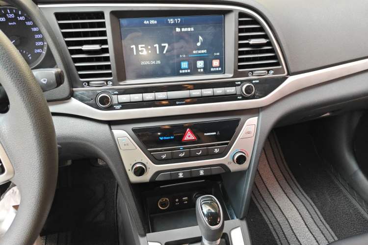 Used Hyundai Elantra (6th Generation / Lingdong) 2016 1.6L Automatic ZhiXuan – Elite Version Audio And AC Panel