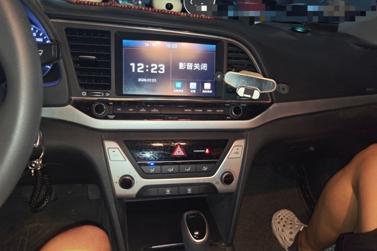 Used Hyundai Elantra (6th Generation / Lingdong) 2016 1.6L Automatic ZhiXuan – Elite Version Audio And AC Panel