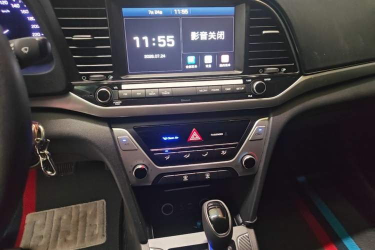 Used Hyundai Elantra (6th Generation / Lingdong) 2016 1.6L Automatic ZhiXuan – Elite Version Audio And AC Panel