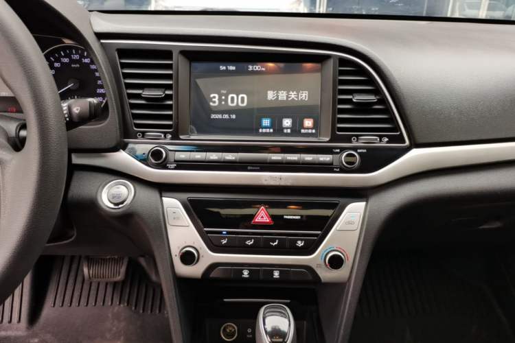 Used Hyundai Elantra (6th Generation / Lingdong) 2016 1.6L Automatic ZhiXuan – Elite Version Audio And AC Panel