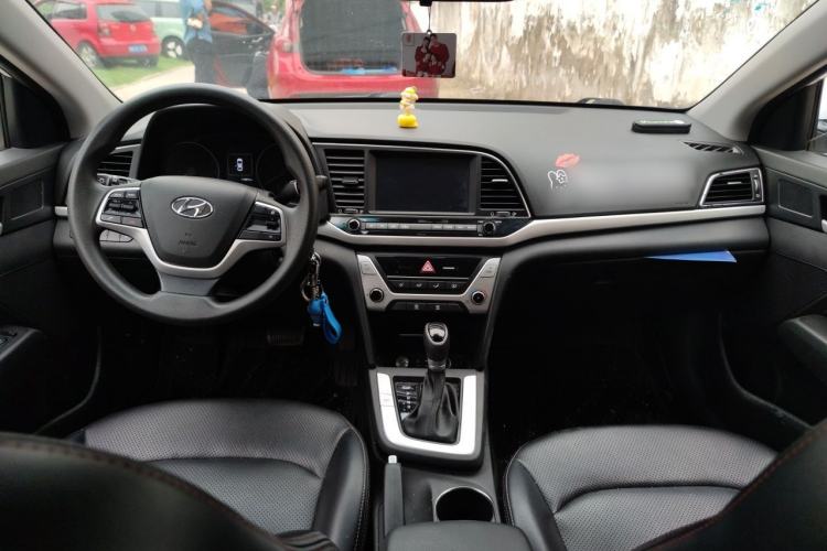 Used Hyundai Elantra (6th Generation / Lingdong) 2016 1.6L Automatic ZhiXuan – Elite Version Center Console