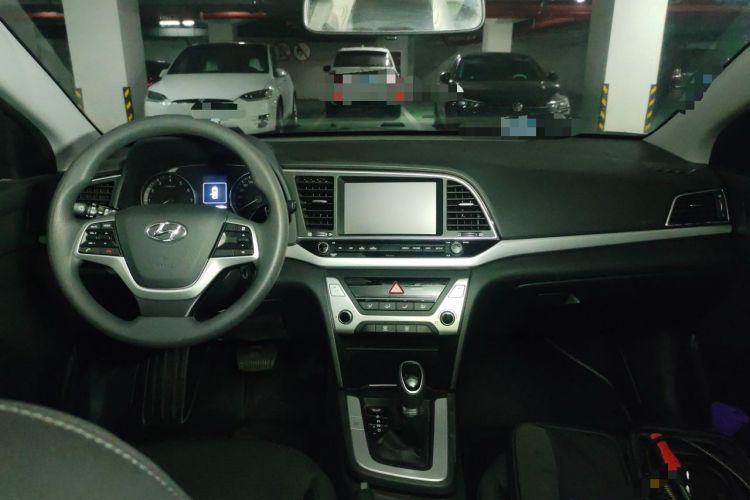 Used Hyundai Elantra (6th Generation / Lingdong) 2016 1.6L Automatic ZhiXuan – Elite Version Center Console