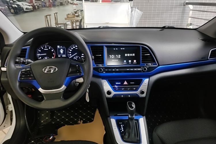 Used Hyundai Elantra (6th Generation / Lingdong) 2016 1.6L Automatic ZhiXuan – Elite Version Center Console
