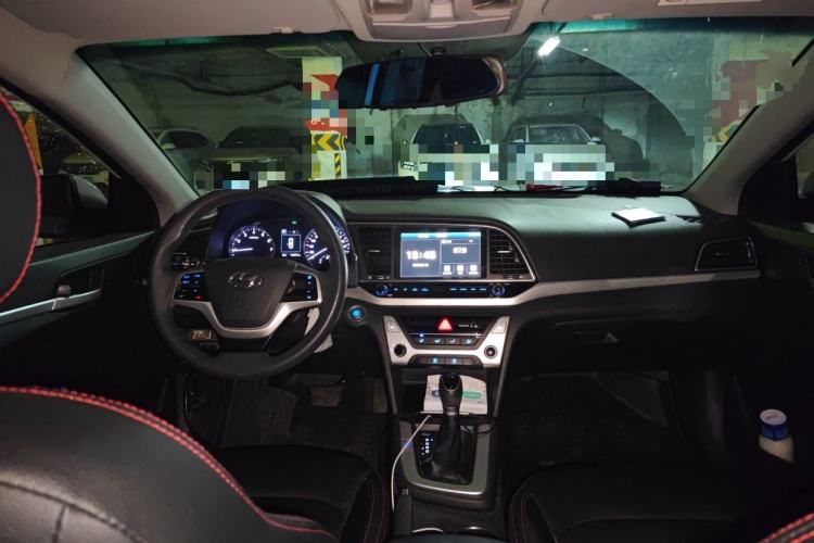 Used Hyundai Elantra (6th Generation / Lingdong) 2016 1.6L Automatic ZhiXuan – Elite Version Center Console