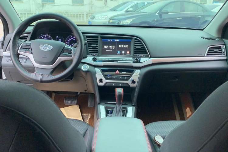 Used Hyundai Elantra (6th Generation / Lingdong) 2016 1.6L Automatic ZhiXuan – Elite Version Center Console