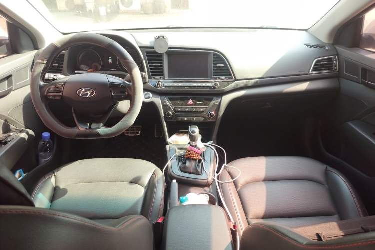 Used Hyundai Elantra (6th Generation / Lingdong) 2016 1.4T Dual-Clutch Xuan Dong·Elite Version Center Console