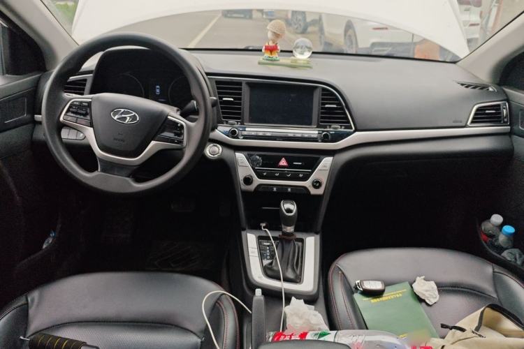 Used Hyundai Elantra (6th Generation / Lingdong) 2016 1.6L Automatic ZhiXuan – Elite Version Center Console