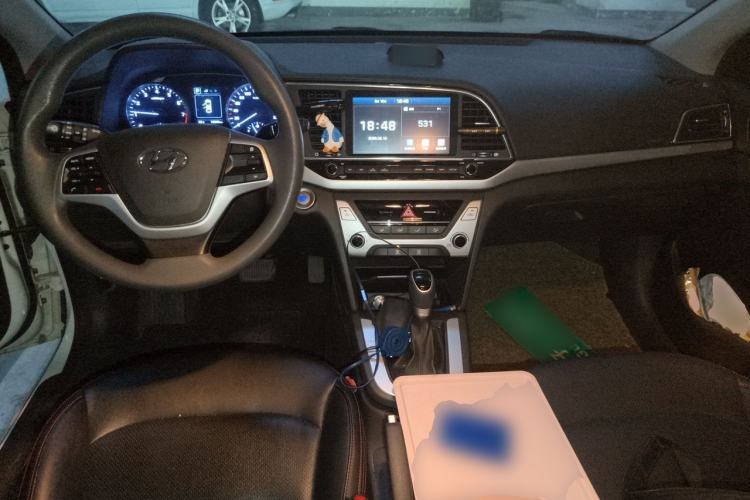Used Hyundai Elantra (6th Generation / Lingdong) 2016 1.6L Automatic ZhiXuan – Elite Version Center Console