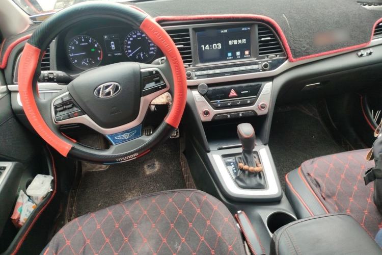 Used Hyundai Elantra (6th Generation / Lingdong) 2016 1.6L Automatic ZhiXuan – Elite Version Center Console