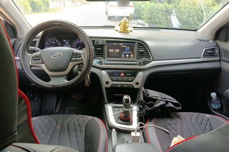 Used Hyundai Elantra (6th Generation / Lingdong) 2016 1.6L Automatic ZhiXuan – Elite Version Center Console
