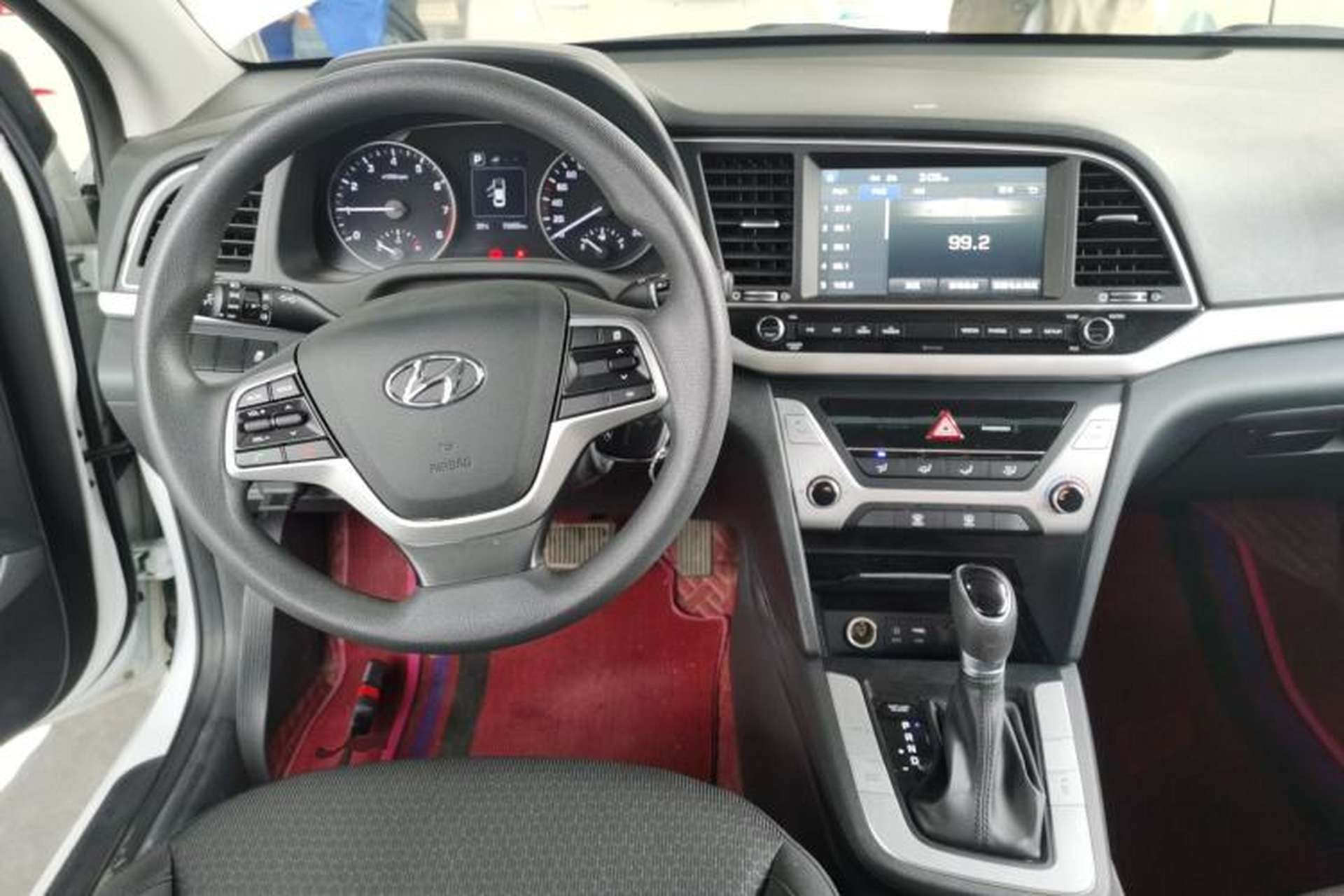 Used Hyundai Elantra (6th Generation / Lingdong) 2016 1.6L Automatic ZhiXuan – Elite Version Center Console