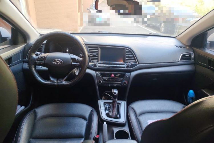 Used Hyundai Elantra (6th Generation / Lingdong) 2016 1.4T Dual-Clutch Xuan Dong · Dynamic Version Center Console