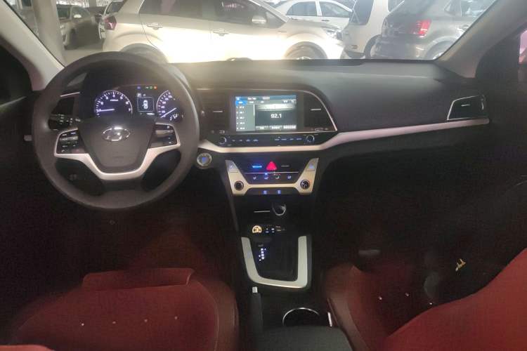 Used Hyundai Elantra (6th Generation / Lingdong) 2016 1.6L Automatic ZhiXuan – Elite Version Center Console