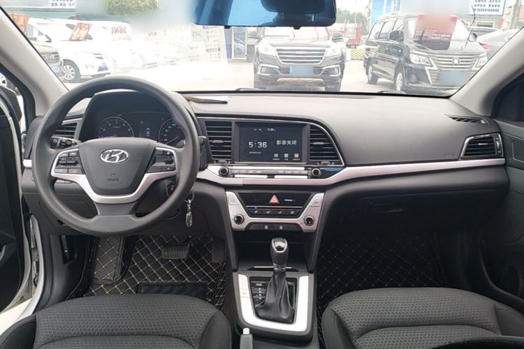 Used Hyundai Elantra (6th Generation / Lingdong) 2016 1.6L Automatic ZhiXuan – Elite Version Center Console