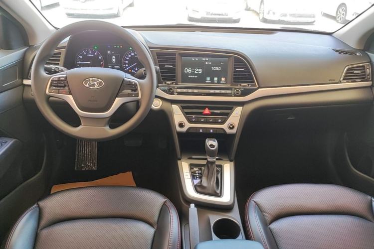 Used Hyundai Elantra (6th Generation / Lingdong) 2016 1.6L Automatic ZhiXuan – Elite Version Center Console