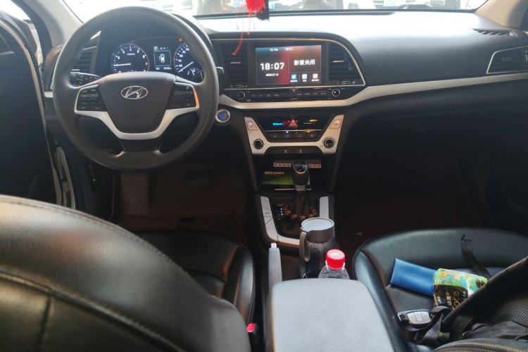 Used Hyundai Elantra (6th Generation / Lingdong) 2016 1.6L Automatic ZhiXuan – Elite Version Center Console