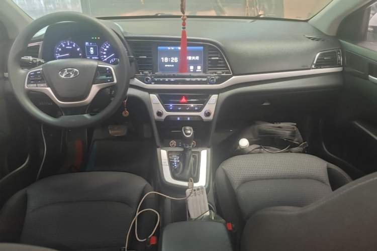 Used Hyundai Elantra (6th Generation / Lingdong) 2016 1.6L Automatic ZhiXuan – Elite Version Center Console