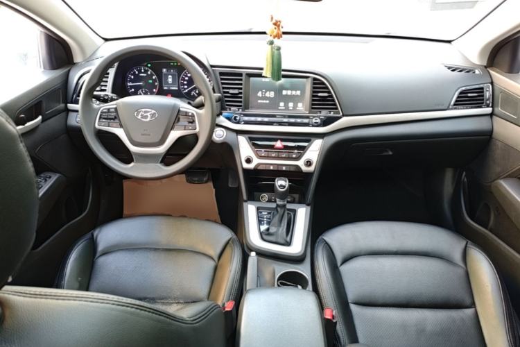 Used Hyundai Elantra (6th Generation / Lingdong) 2016 1.6L Automatic ZhiXuan – Elite Version Center Console
