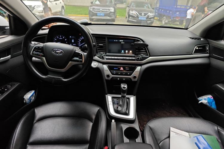 Used Hyundai Elantra (6th Generation / Lingdong) 2016 1.6L Automatic ZhiXuan – Elite Version Center Console