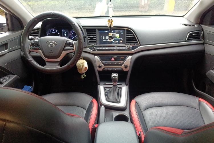 Used Hyundai Elantra (6th Generation / Lingdong) 2016 1.6L Automatic ZhiXuan – Elite Version Center Console