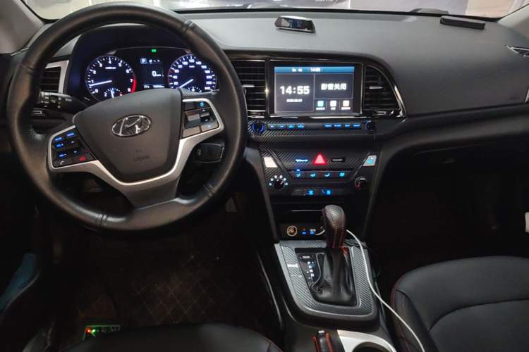 Used Hyundai Elantra (6th Generation / Lingdong) 2016 1.6L Automatic ZhiXuan – Elite Version Center Console