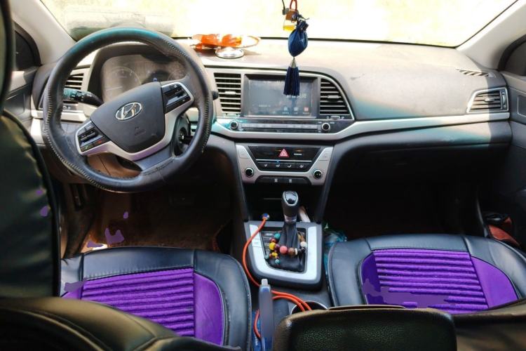 Used Hyundai Elantra (6th Generation / Lingdong) 2016 1.6L Automatic ZhiXuan – Elite Version Center Console