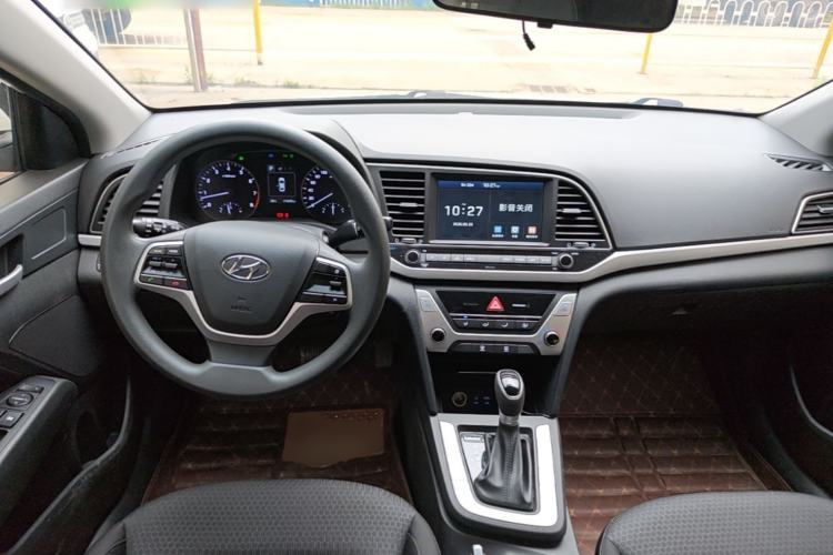 Used Hyundai Elantra (6th Generation / Lingdong) 2016 1.6L Automatic ZhiXuan – Elite Version Center Console