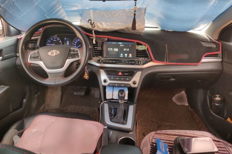 Used Hyundai Elantra (6th Generation / Lingdong) 2016 1.6L Automatic ZhiXuan – Elite Version Center Console