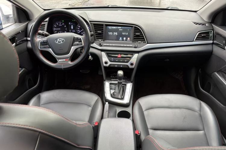 Used Hyundai Elantra (6th Generation / Lingdong) 2016 1.6L Automatic ZhiXuan – Elite Version Center Console