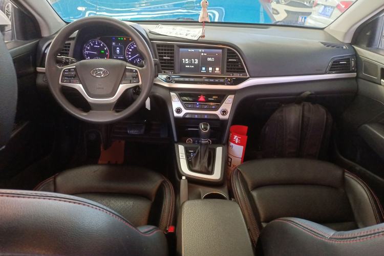 Used Hyundai Elantra (6th Generation / Lingdong) 2016 1.6L Automatic ZhiXuan – Elite Version Center Console