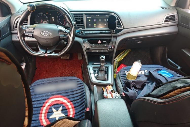 Used Hyundai Elantra (6th Generation / Lingdong) 2016 1.4T Dual-Clutch Xuan Dong · Dynamic Version Center Console