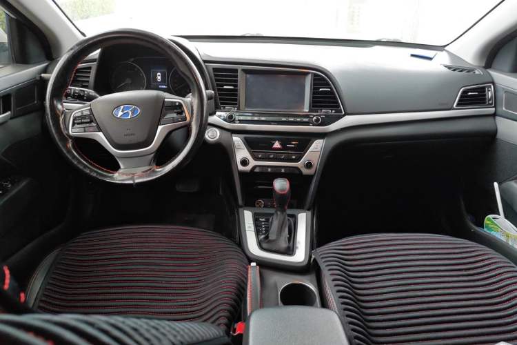 Used Hyundai Elantra (6th Generation / Lingdong) 2016 1.6L Automatic ZhiXuan – Elite Version Center Console